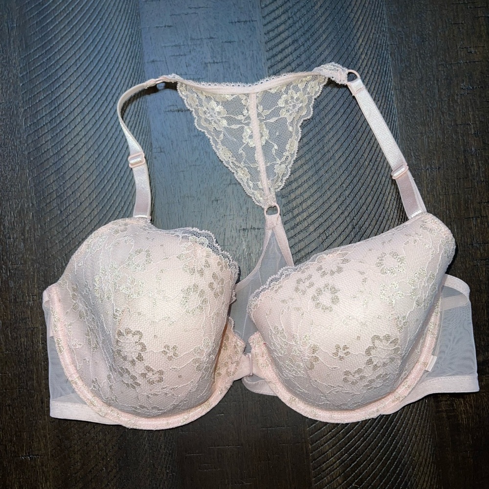 Lace Push-Up Bra in Light Pink
